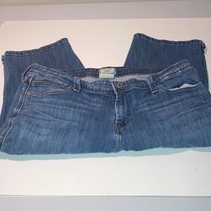 Levi’s 545 Capri jean pants